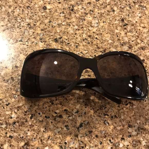 SOLD Dolce and Gabanna Sunglasses!! - Picture 5 of 7